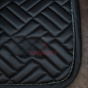 Tapis de selle équestre anglais élégant doublure douce structure respirante conception matelassée durable soutien confortable pour les chevaux - Product Image 6
