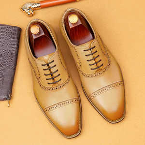 Chaussures pour hommes en cuir de vachette de couleur claire gravées, originales, luxueuses, décontractées, formelles, de style Oxford - Product Image 2