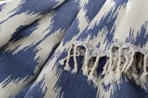 Manta de Lujo con Diseño de Plantas 100% Algodón MS, Jacquard Dobby, para el Hogar y la Cama - Product Image 3