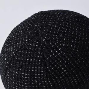 Nuevo diseño de logotipo personalizado Beanie Cap Hombres Precio de venta al por mayor Hebilla de metal Beanie Cap Venta caliente Moda Unisex Warm Winter Beanie Cap - Product Image 3