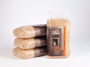 Sacs de 15 kg d'emballage de granulés de bois de pin (granulés de bois Din Plus / EN Plus A1) prêts à l'exportation - Product Image 5