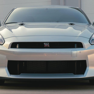 Nissan GT-R Premium 2024 d'occasion en parfait état, conduite à gauche, sièges en cuir, caméra de recul - Product Image 1