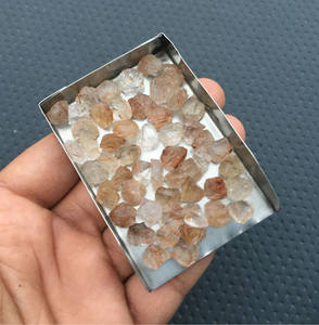 อัญมณีหลวม50ชิ้นขนาดดิบ8-10มม. ทับทิมจากทองแดงธรรมชาติที่น่าตื่นตาตื่นใจและควอตซ์ที่มีคุณภาพสูง - Product Image 3