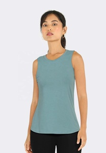 เสื้อกล้ามสายเดี่ยวคอวีไหล่กว้าง ดีไซน์สวยโชว์หลัง พร้อมบราในตัว ผ้ายืดสแปนเด็กซ์/โพลีเอสเตอร์ พิมพ์ลายตัวอักษร สำหรับผู้หญิง - Product Image 5