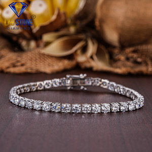 Bracelet tennis en diamant taillé 3.56 TDW certifié IGI en or blanc 18 carats avec finition rhodium Style classique pour les mariages et les fêtes - Product Image 1