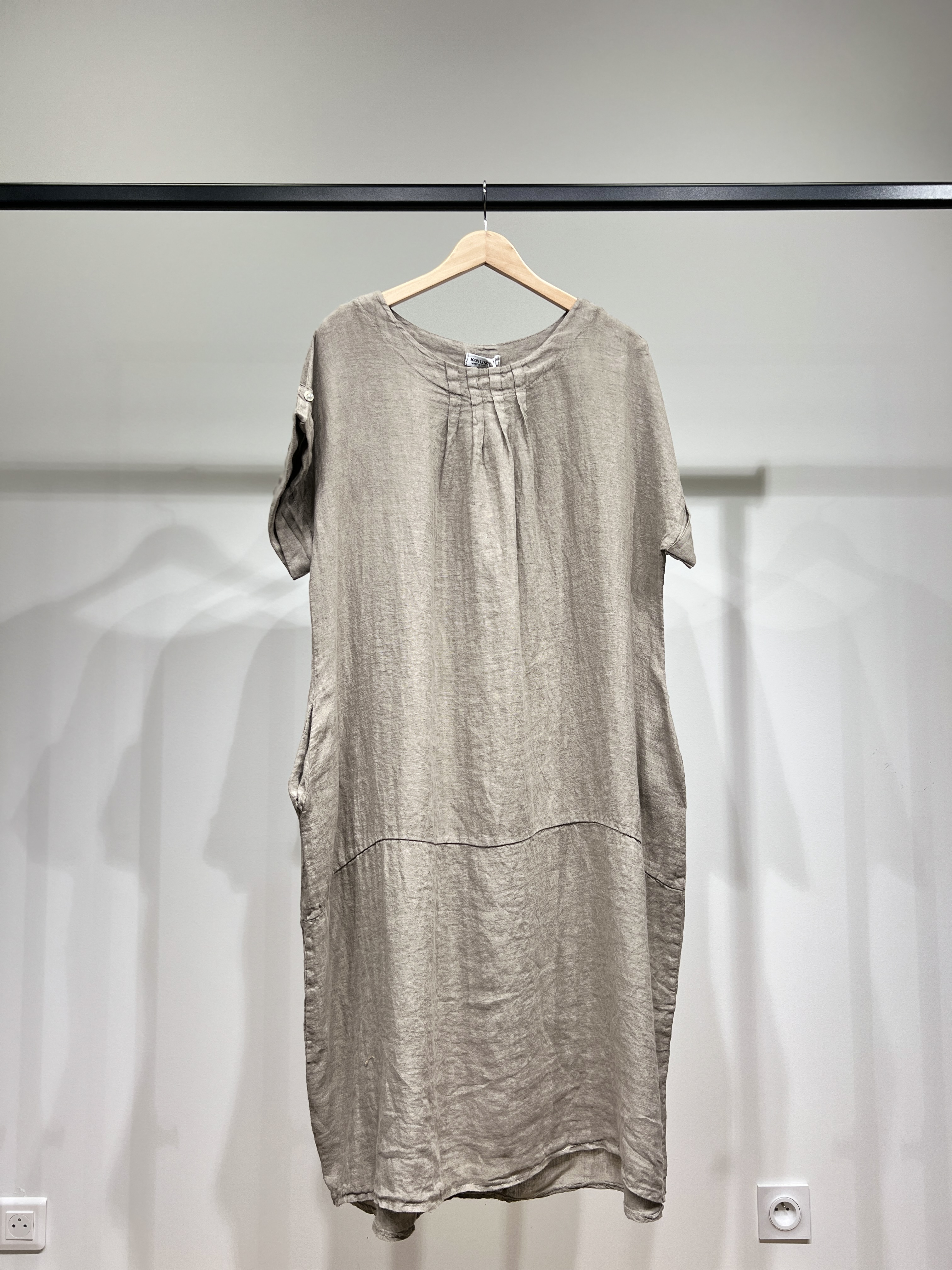 Taupe