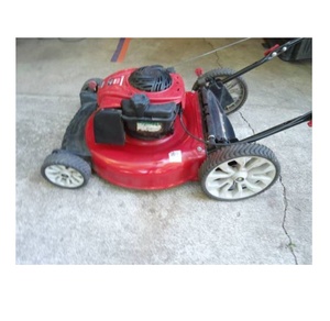 อัปเกรดเป็น Troy-Bilt TB110 พร้อมเครื่องยนต์ทรงพลังขนาด 140 ซีซี แผ่นตัดเหล็กขนาด 21 นิ้ว และระบบสตาร์ทง่ายเพื่อการดูแลสนามหญ้าอย่างมีประสิทธิภาพ - Product Image 2