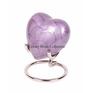 Etienne Flutter Bleu Finition en émail cloisonné en forme de coeur Souvenir commémoratif Urnes de stockage de cendres humaines pour adultes avec support en laiton - Product Image 2