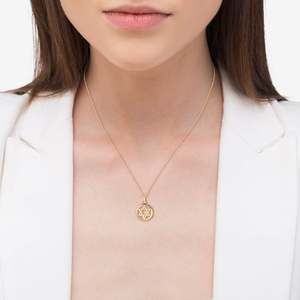 Colgante Estrella de David de Oro Amarillo de 14K para Mujer, Dijes Finos Encapsulados en un Círculo Tallado - Product Image 3