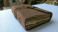 Journaux en cuir antique sur mesure avec sangle cravate faite avec vieilli vieux look finition antique coton papiers faits à la main agate