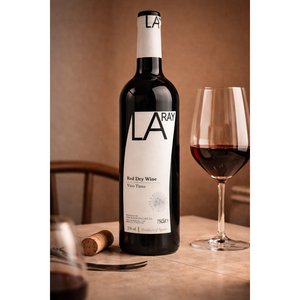 Laray - Vin rouge sec Tempranillo Garnacha 11% ABV Vin rouge jeune espagnol 750ml - Product Image 3