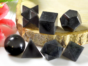 7 Uds. De turmalina negra Natural, sólidos platónicos, juego de geometría curativa geométrica sagrada, Kit de esfera de cristal para principiantes, cubo Merkaba Lot - Product Image 3