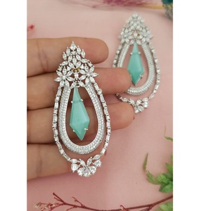 Pendientes de moda Pendientes elegantes de mujer para fiesta Accesorios de moda con piedra de circón para regalos - Product Image 1