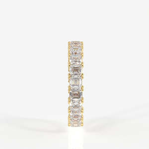 Anillo de Eternidad con Diamantes Moissanite Corte Asscher en Oro de 9K, Lujoso y Duradero - Product Image 3