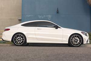 MERCEDES-BENZ C300 COUPÉ 2019 USADO, VOLANTE A LA IZQUIERDA/DERECHA - Product Image 2