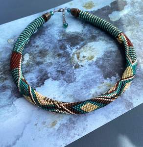 สร้อยคอโชคเกอร์ลูกปัดไข่มุก8มม. ทำด้วยมือพร้อมหินมุกธรรมชาติเครื่องประดับงานหัตถกรรมขนาดตามสั่ง - Product Image 5