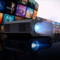 Projecteur extérieur VIVIBRIGHT K5000 Lite, projecteur portable pour les soirées cinéma de camping et de jardin avec objectif électrique, excellente image 4K