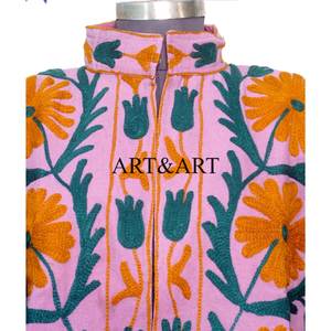 Veste matelassée en coton 100% écologique pour femme, brodée Suzani, style bohème multicolore floral, aspect riche, veste vintage - Product Image 3