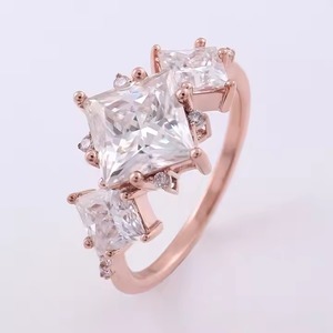 Venta al por mayor de lujo de plata esterlina 925 moissanita anillo de diamante anillo de compromiso de boda para regalo de joyería - Product Image 2