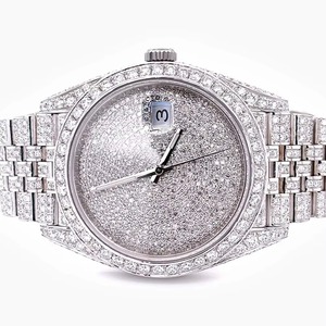 Reloj de diamantes Mossinate blanco con logotipo personalizado de calidad superior con correa de acero inoxidable para hombres disponible al mejor precio - Product Image 1