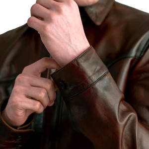 Camisa de cuero genuino de estilo clásico para hombre de nuevo diseño, camisas de cuero de diferentes colores de manga corta con cuello personalizado OEM - Product Image 6