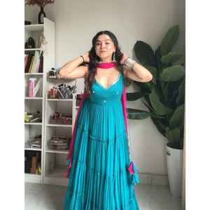 ชุดผ้าจอร์เจียหรูหรามีสองสไตล์ที่ทันสมัยมีคอแฟนซีและพู่ห้อยสำหรับงานเลี้ยง - Product Image 1