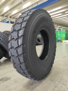 Neumático para camión 285/75R24.5 para todas las posiciones, que ofrece amplia compatibilidad con ejes, comodidad de conducción estable y rendimiento duradero para rutas mixtas. - Product Image 4