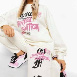 Ensemble de survêtement pour femmes, best-seller, personnalisé, 100% coton, écologique, nouvelle arrivée, vente en gros, ensemble de jogging vierge, doux, grande taille, printemps - Product Image 1