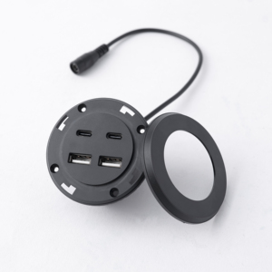 สายชาร์จเร็วพร้อม USB & Type-C คุณสมบัติประหยัดพื้นที่สีดำ/ขาวผลิตในประเทศเวียดนาม (PW-Q22รุ่น) - Product Image 2