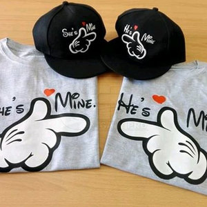 Sudadera Moderna con Diseño de Corazón para San Valentín, Ropa Cómoda y Elegante Diseñada para un Invierno Romántico - Product Image 2