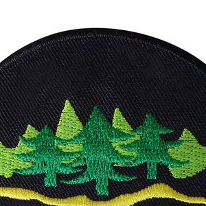 Vente en gros d'usine de haute qualité Écusson de broderie personnalisé en tissu sergé personnalisé Écusson de broderie pour hommes - Product Image 3