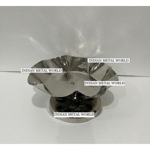 Dernier modèle Bol de table pour bonbons au chocolat Bol à chocolat en métal martelé Présentoir à desserts Parfait pour servir des bonbons - Product Image 6