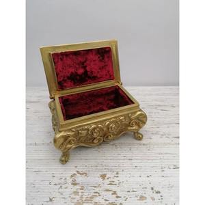 Joyero dorado con diseño de estilo real, organizador elegante para anillos, pendientes, collares, pulseras, relojes y recuerdos preciosos - Product Image 4