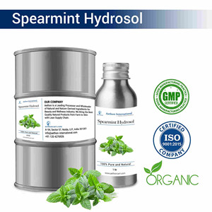 Hydrolat de menthe verte naturelle en forme liquide, pureté garantie, fabriqué à partir de feuilles et de fleurs de menthe verte - Product Image 1