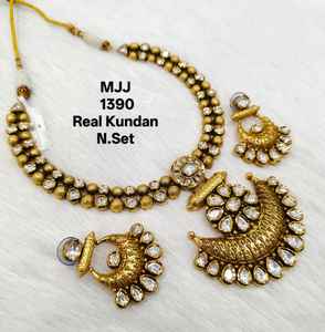 Collar nupcial de lujo Kundan con diseño de Polki de varias piedras La mayoría de las ventas para el día de la boda y las fiestas Precio de exportación competitivo - Product Image 1