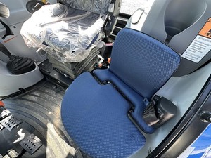 Nuevo Tractor de Ruedas New Holland T4.75 4WD Diésel, Mini Tractor Agrícola de 40-180HP con Componente Central de Motor de Potencia Nominal de 10-120HP - Product Image 6