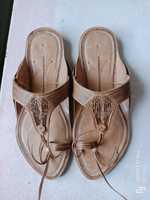 Sandales ethniques artisanales en cuir Kolhapuri, fabriquées à la main en Inde, pour hommes et femmes, usage quotidien