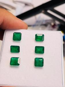 Esmeralda natural Zambia origen 6,85 CTS corte esmeralda buena calidad con brillo AAA bonito color verde y pulido y fabricación perfectos - Product Image 5