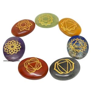 Ensemble de méditation spirituelle en pierre naturelle de forme ovale avec symboles gravés de chakra, Feng Shui, guérison naturelle, positivité, Reiki, vente en gros - Product Image 2