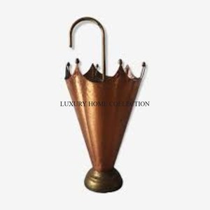 Porte-parapluie en cuir antique pratique avec un look minimaliste parfait pour ranger les parapluies dans les intérieurs traditionnels ou modernes - Product Image 5