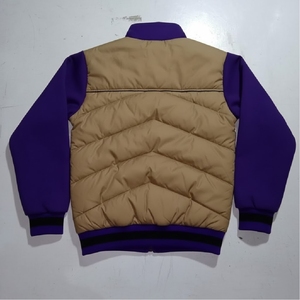 Chaqueta Varsity Negra con Cierre de Cremallera, Estilo Atlético Clásico con Cierre Frontal - Product Image 6