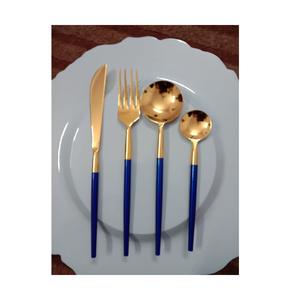 Ensemble de 5 couverts en laiton gaufré avec miroir pour la cuisine Ensembles de couverts de meilleure qualité pour la maison à un coût raisonnable - Product Image 4