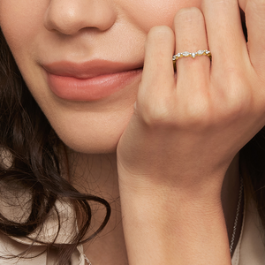 Bague tendance en argent 925 et moissanite de luxe avec un design unique pour les femmes, idéale pour les fiançailles, les mariages, les anniversaires et les fêtes - Product Image 5