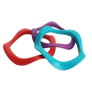 Bracelet en résine durable fait main par un maître artiste, nouveau design tendance pour femmes, cadeau de mariage - Product Image 1