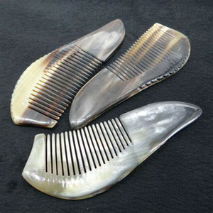 Vente en gros Peignes en corne de berline antistatiques personnalisables Wolman Peignes à cheveux polis en artisanat naturel de style animal - Product Image 5