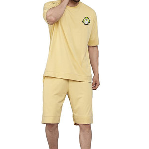 Conjuntos de gemelos de hombre personalizados de alta calidad del proveedor directo de fábrica-Pantalones cortos bordados para el diseño superior de verano de talla grande - Product Image 1