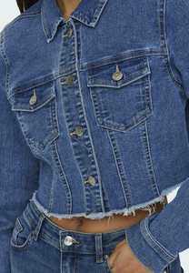 Chaqueta vaquera recortada para mujer Blau, cierre de botones y bolsillos en el pecho, diseñada para mujer, comodidad para todas las estaciones - Product Image 5