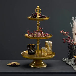 Soporte de pastel de Metal de aluminio fundido Venta caliente Soporte de pastel de Metal de decoración de cumpleaños y boda para el hogar de lujo - Product Image 5