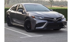 Voitures Toyota Camry d'occasion en excellent état prêtes à être expédiées - Product Image 2