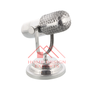 Table d'appoint Décoration de salon Meilleure vente Sculpture de table unique en métal Meilleure vente Microphone en aluminium Sculpture de table - Product Image 1